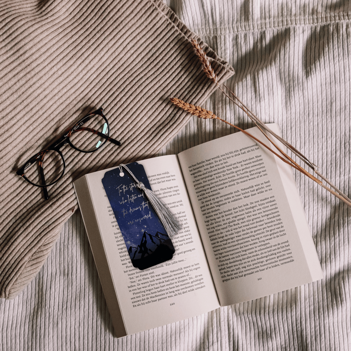 Bookish Queen Bookmarks ACOTAR Bookmarks Foil Art - To the Stars who Listen (Officially Licensed)