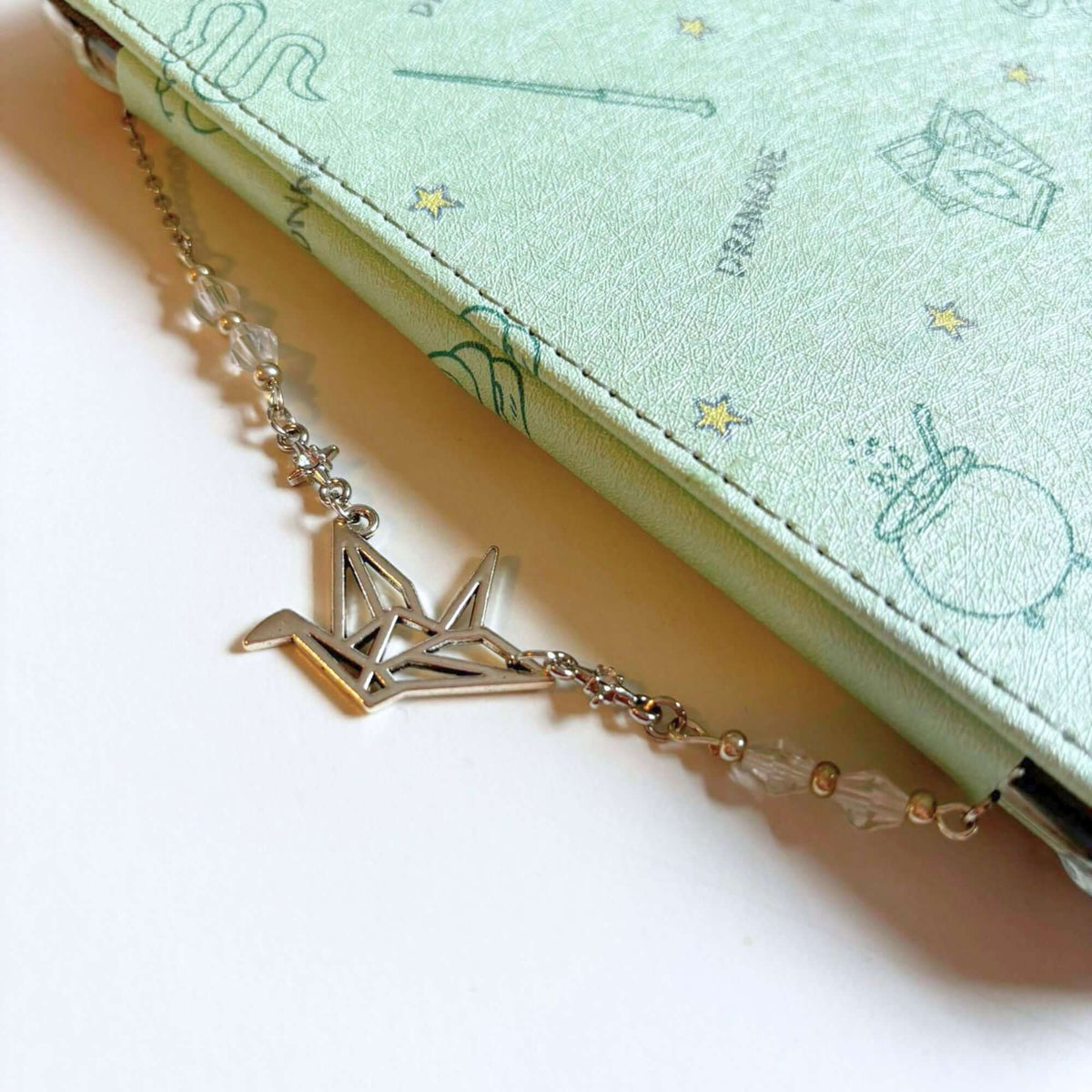 Bookish Queen E-Reader Accessories E-Reader Charm Chain - The Paper Crane