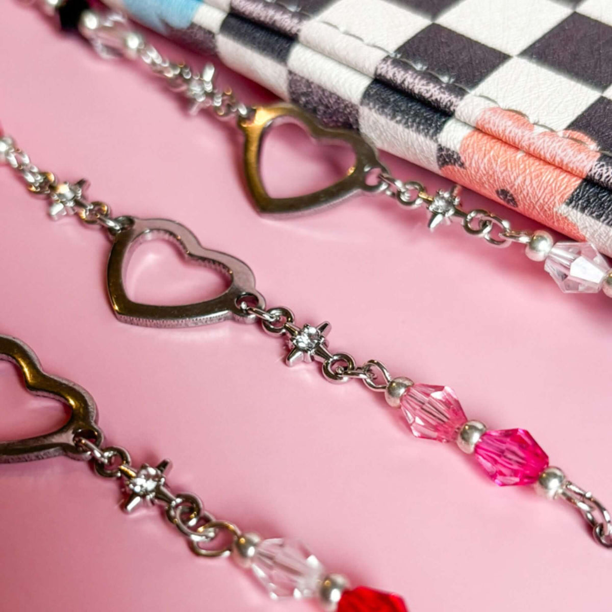 Bookish Queen E-Reader Accessories E-Reader Charm Chain - The Romance Heart