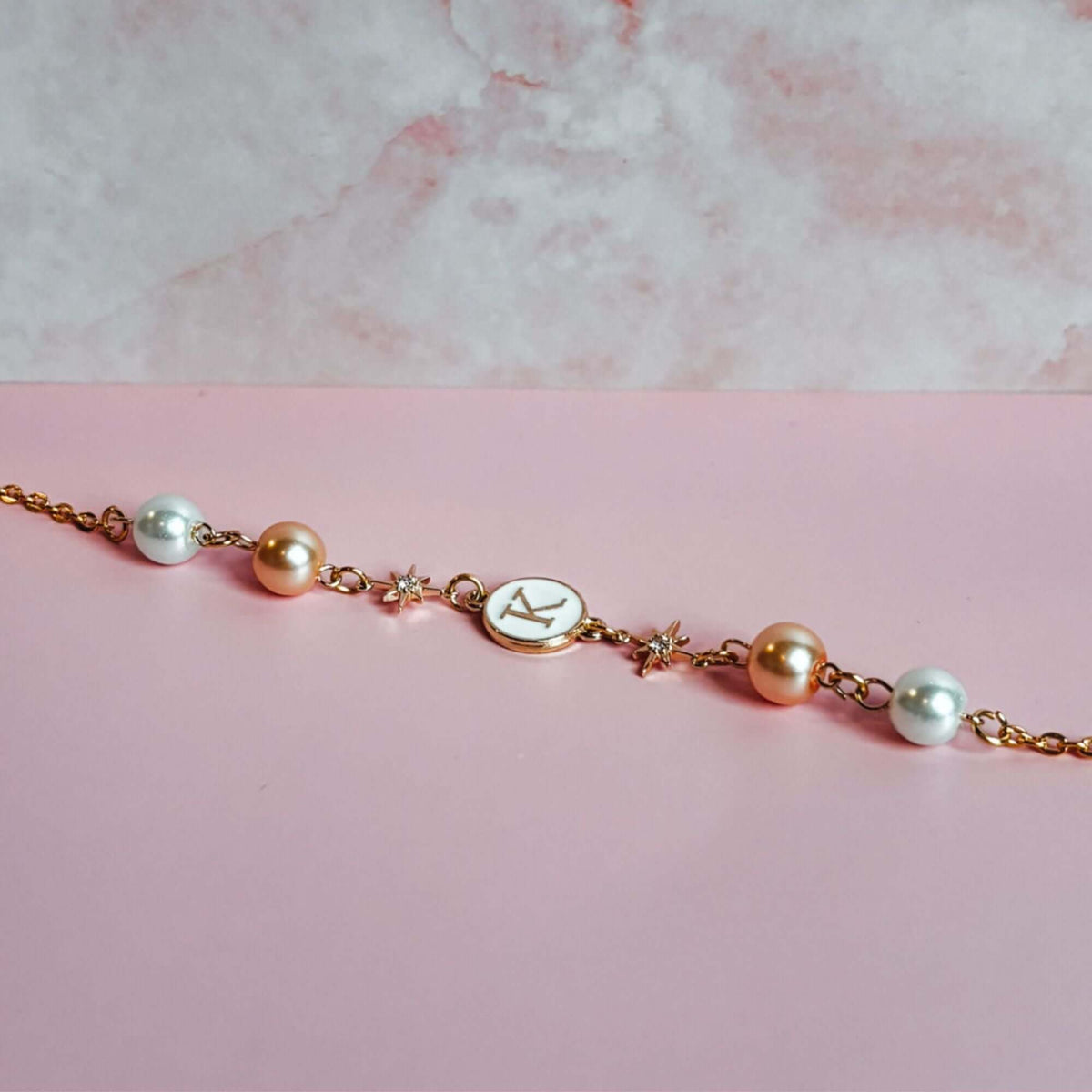 Bookish Queen E-Reader Accessories E-Reader Charm Chain - The Signature Pearl